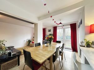 Family Room- click for photo gallery